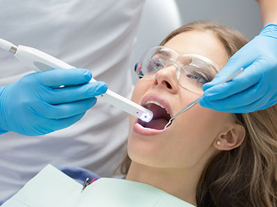 Vernon Woods Dental   Implant Center | Extractions, TMJ Disorders and Emergency Treatment